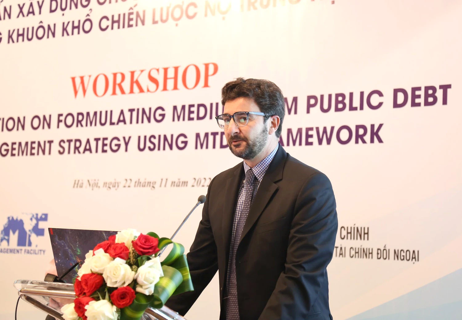 Chuyên gia quốc tế khuyến nghị về công tác xây dựng kế hoạch vay, trả nợ công